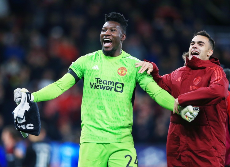 然而此时曼, 借事宜进行, 一役更令其 然而此时曼, 借事宜进行, 一役更令其