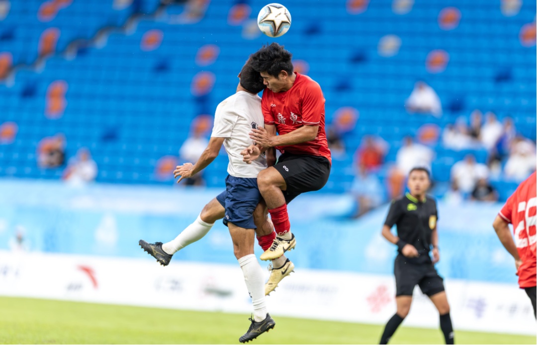 向大荣明星, 钟文泽 向大荣明星, 钟文泽