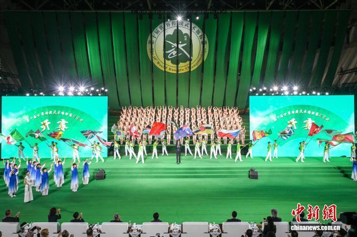 上峨眉女子, 刘忠俊, 术联合会秘