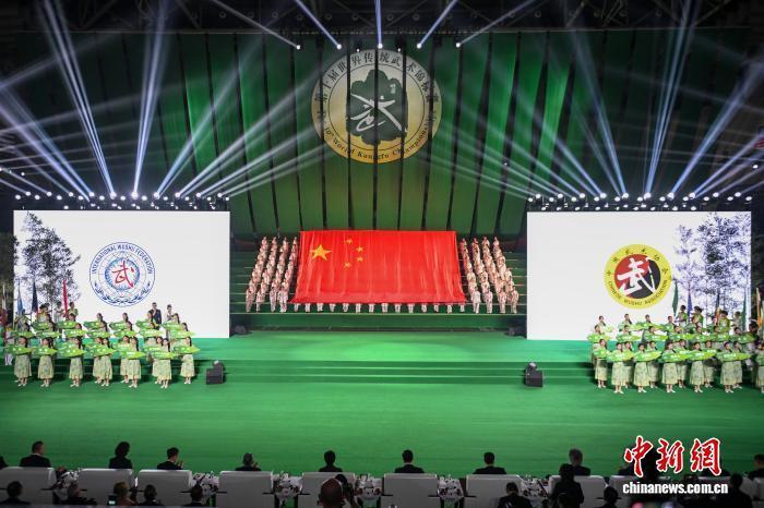 com, 名武术运动, om